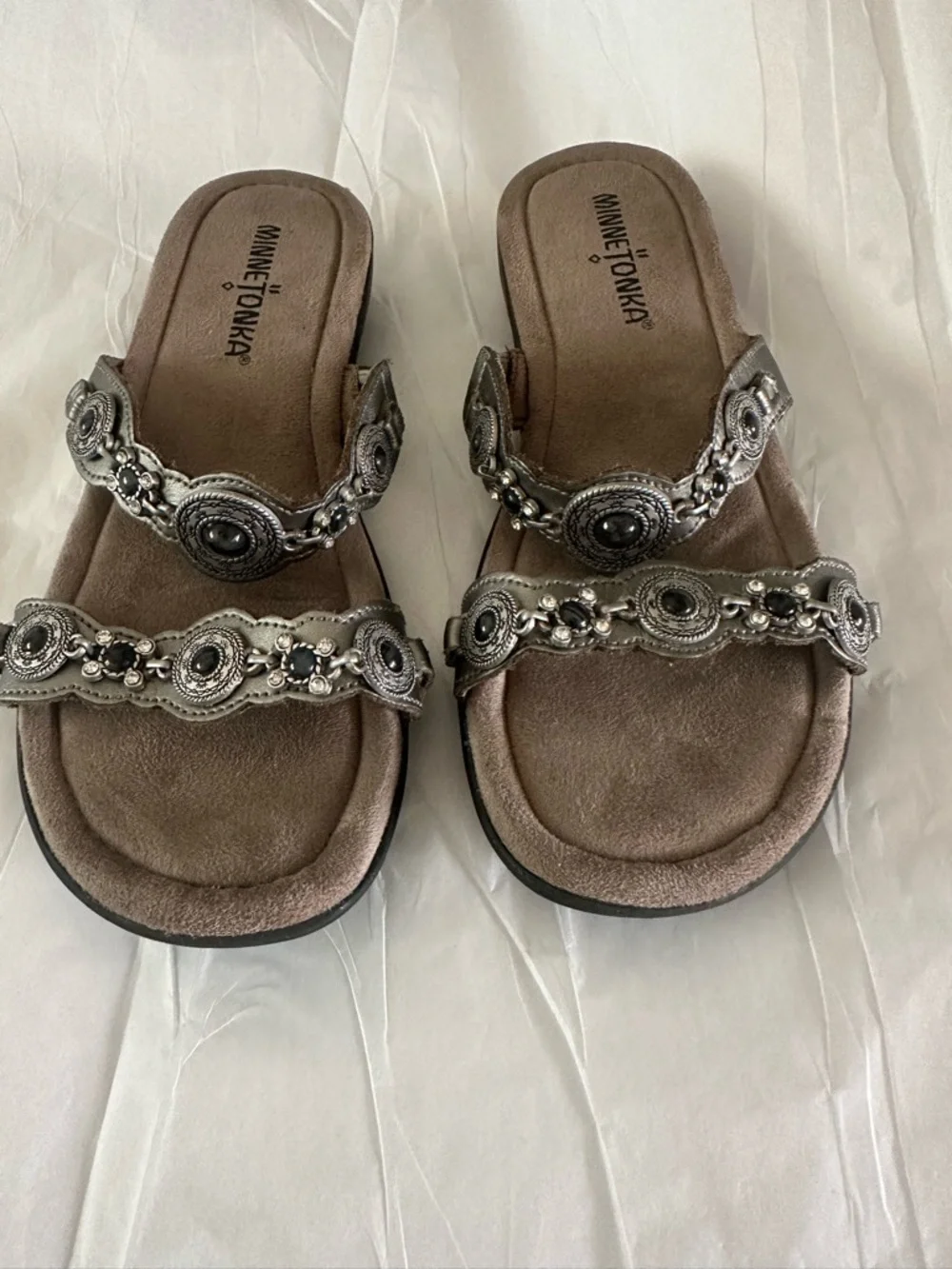 Minnetonka Leather Slide Sandals Concho Western Boho Brown Size 6 - Picture 2 of 6